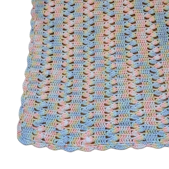HANDMADE hand knit crochet pastel baby blanket 36.5”x35.5” - Picture 3 of 7